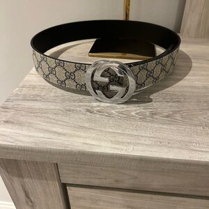 Women’s silver belt